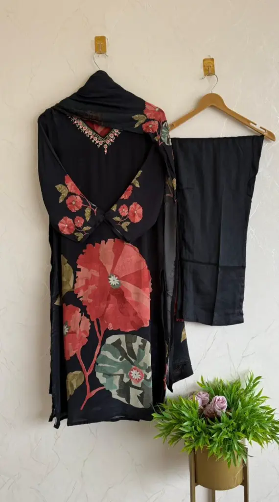 sn3523-black.webp