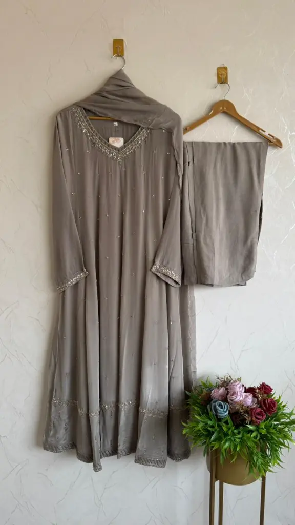 21974-grey.webp
