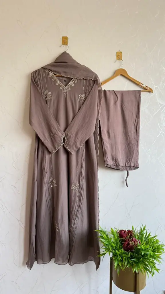 21573-grey.webp