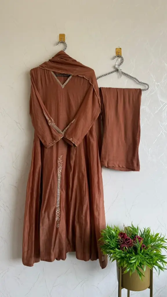 21571-brown.webp